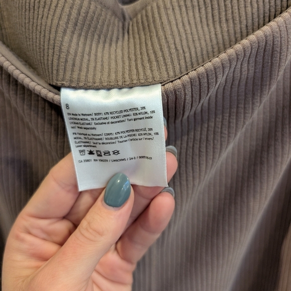 Lululemon Softstreme leggings - Picture 9 of 13